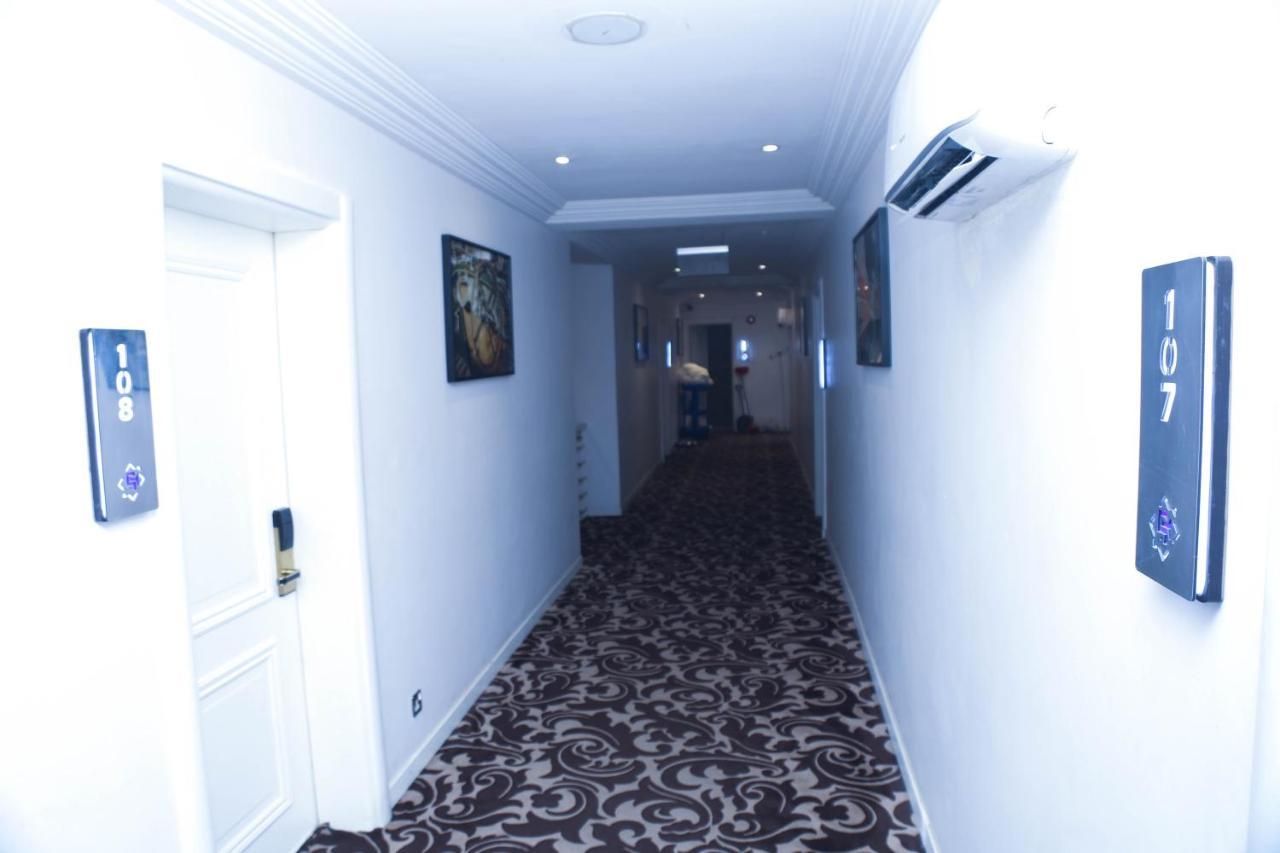 Summerset Continental Hotel Gana Mobushipe Exteriör bild